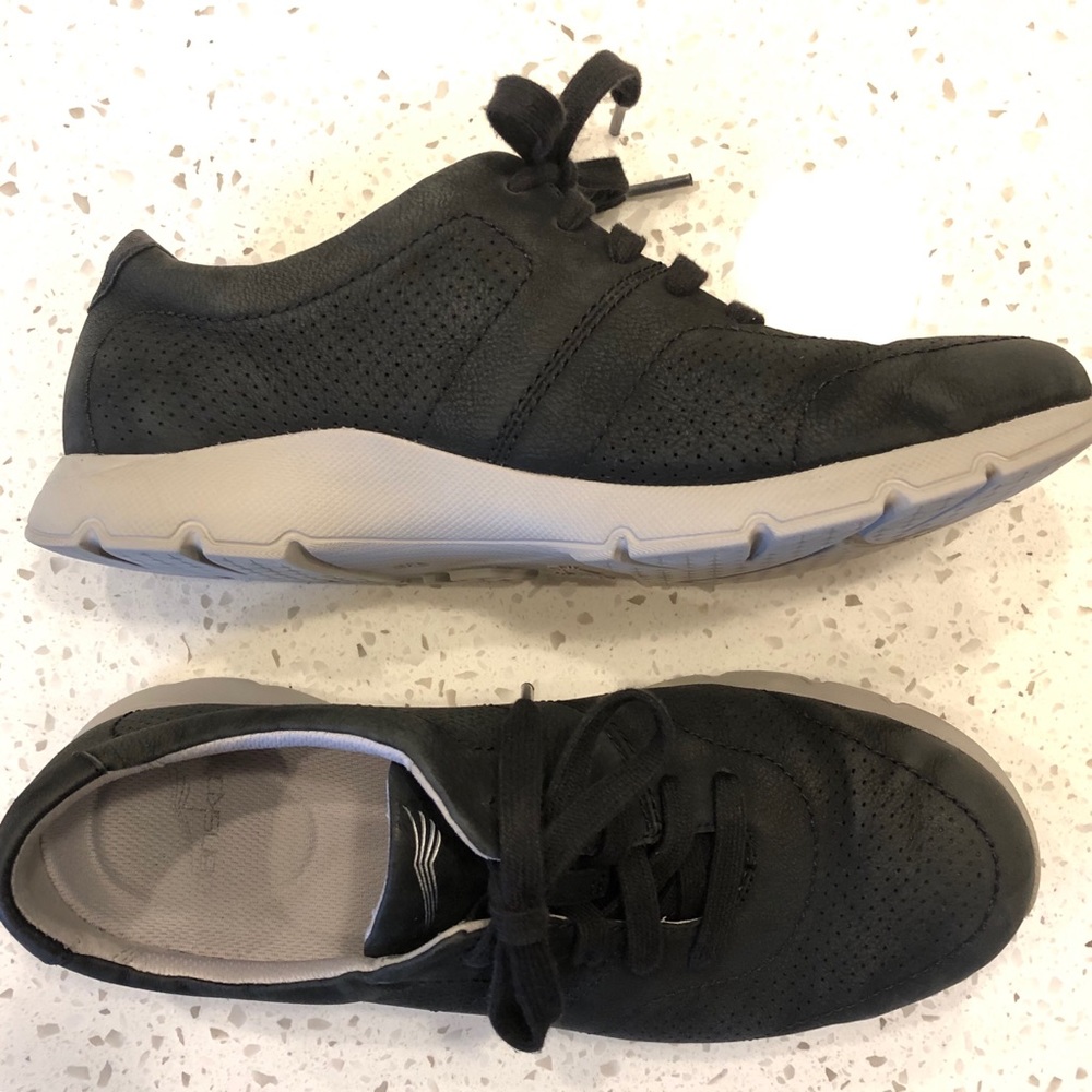 Dansko Alissa Black Suede Sneaker Walking Shoes 39
